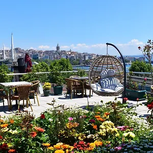 hotel-new-terrace-istanbul.istanbul-turkeyhotels.com/